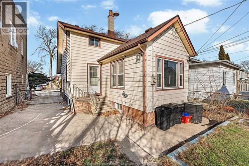 811 Elliott, Windsor, ON - Outdoor