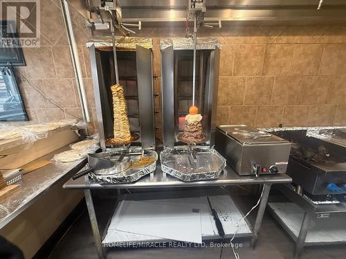 1900 Lakeshore Road W, Mississauga, ON 