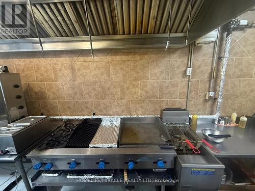 1900 Lakeshore Road W, Mississauga, ON 