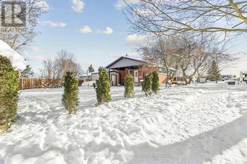 520 Teakwood Drive, Waterloo, ON - Outdoor