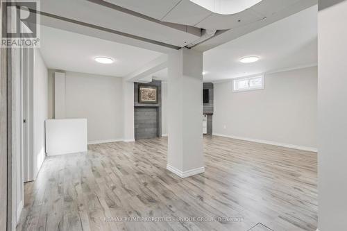 520 Teakwood Drive, Waterloo, ON - Indoor