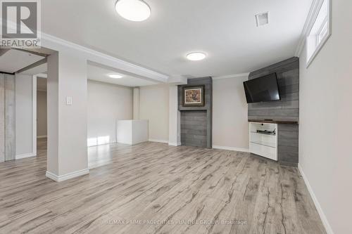 520 Teakwood Drive, Waterloo, ON - Indoor