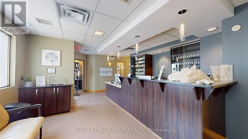 942 Merivale Road, Ottawa, ON 