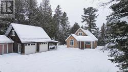 2707 V Line RD  Richards Landing, ON P0R 1J0