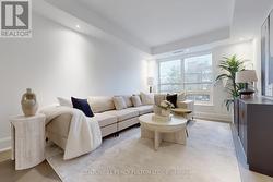 206 - 355 BEDFORD PARK AVENUE  Toronto, ON M5M 0B2