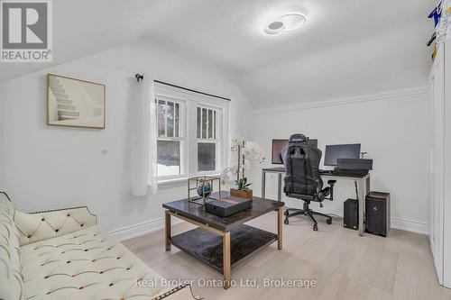 445 Moore Street, Cambridge, ON - Indoor