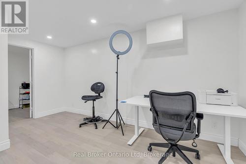 445 Moore Street, Cambridge, ON - Indoor Photo Showing Office