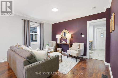 115 Banting Avenue, Oshawa (Central), ON - Indoor Photo Showing Living Room