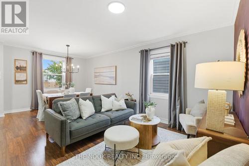 115 Banting Avenue, Oshawa (Central), ON - Indoor Photo Showing Living Room