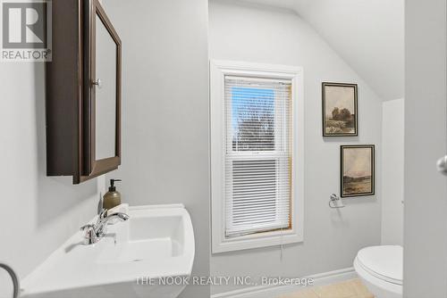 115 Banting Avenue, Oshawa (Central), ON - Indoor Photo Showing Bathroom