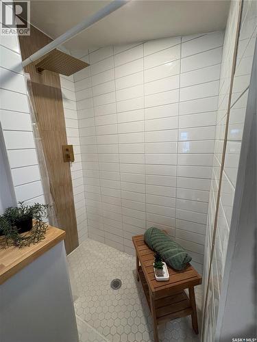 2002 3Rd Street, Rosthern, SK - Indoor Photo Showing Bathroom