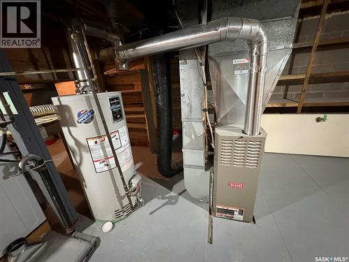 2002 3Rd Street, Rosthern, SK - Indoor Photo Showing Basement