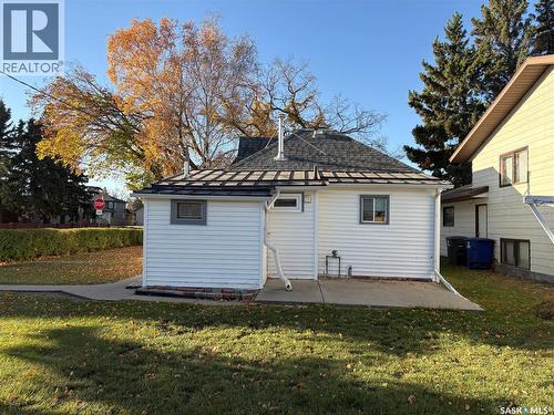 2002 3Rd Street, Rosthern, SK - Outdoor