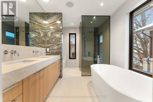 304 Selby Avenue, Ottawa, ON - Indoor Photo Showing Bathroom