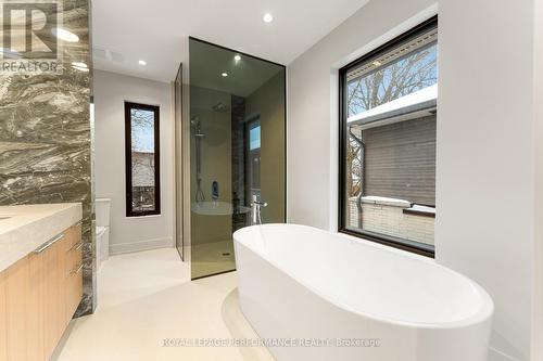 304 Selby Avenue, Ottawa, ON - Indoor Photo Showing Bathroom