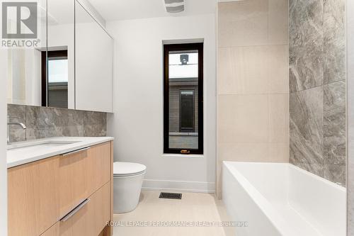 304 Selby Avenue, Ottawa, ON - Indoor Photo Showing Bathroom