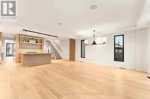 304 Selby Avenue, Ottawa, ON - Indoor Photo Showing Kitchen