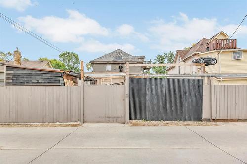590 Spence Street, Winnipeg, MB - Outdoor