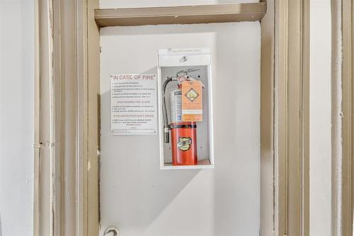 590 Spence Street, Winnipeg, MB - Indoor Photo Showing Other Room