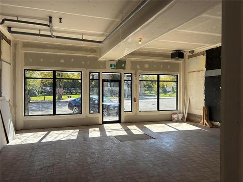 2 commercial spaces available - approx 27x70 - 287 Hamilton Street, Neepawa, MB 