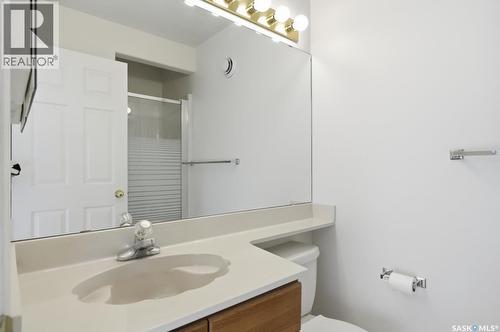 306 Budz Crescent, Saskatoon, SK - Indoor Photo Showing Bathroom