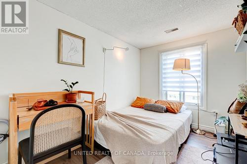 1264 Limberlost Road, London North, ON - Indoor Photo Showing Bedroom
