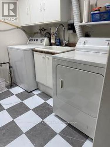55 Gracefield Crescent, Kitchener, ON - Indoor Photo Showing Laundry Room