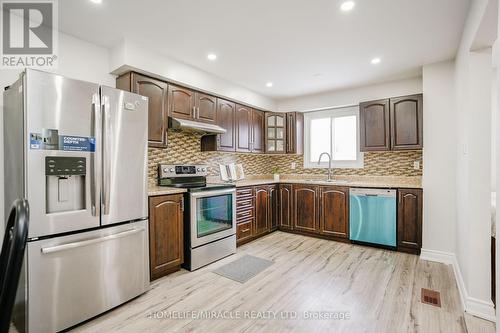 15 HEATHERSIDE COURT  Brampton, ON L6S 1N9