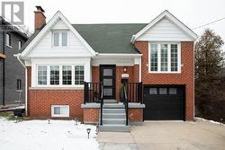 129 CHINE DRIVE S  Toronto, ON M1M 2K8
