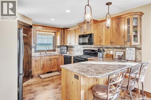 609 Cedar Close, Beaver River Rm No. 622, SK - Indoor Photo Showing Kitchen With Double Sink