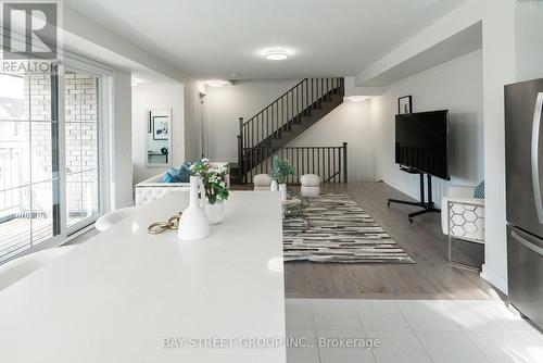 2 William Shearn Crescent, Markham, ON - Indoor Photo Showing Dining Room