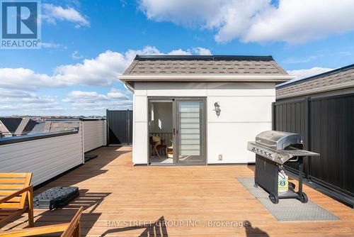 2 William Shearn Crescent, Markham, ON - Outdoor With Exterior