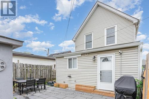 4 Robins Avenue, Hamilton, ON - Outdoor With Deck Patio Veranda With Exterior