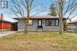 43 BLUERIDGE CRESCENT  Brantford, ON N3R 5E6