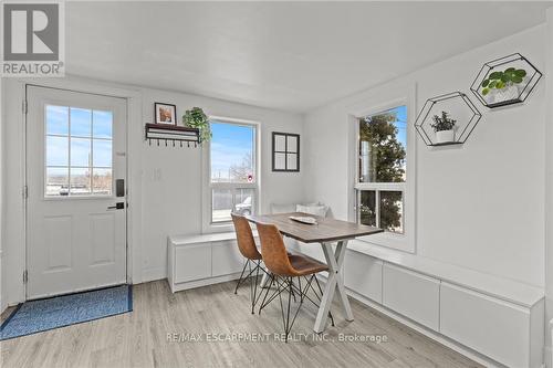 199 Barton Street W, Hamilton, ON - Indoor Photo Showing Dining Room