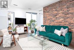 613 - 138 SAINT HELENS AVENUE  Toronto, ON M6H 0B8