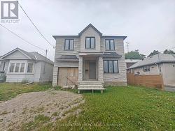 6 COTTON AVENUE  Toronto, ON M1K 1Z2