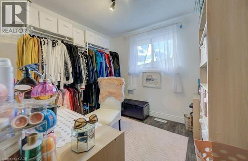 34 Willow Green Court, Kitchener, ON - Indoor With Storage