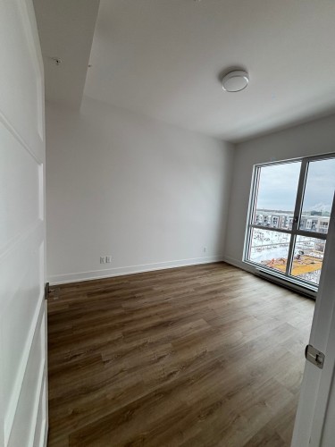 Chambre à coucher principale - 502-50 Rue D'Ambre, Candiac, QC - Indoor Photo Showing Other Room