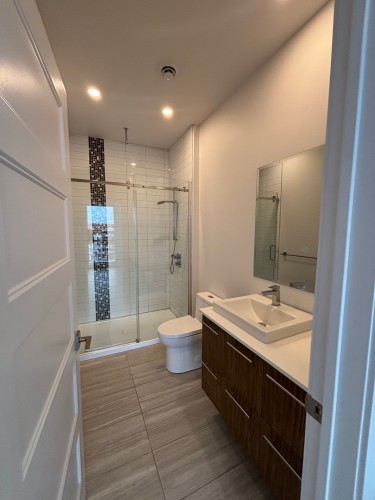 Salle de bains attenante à la CCP - 502-50 Rue D'Ambre, Candiac, QC - Indoor Photo Showing Bathroom