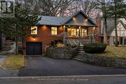 759 SHADELAND AVENUE  Burlington, ON L7T 2M2