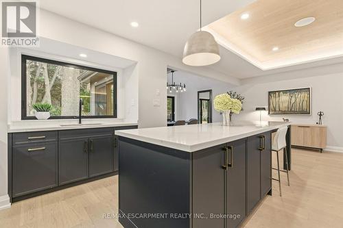 759 Shadeland Avenue, Burlington, ON - Indoor