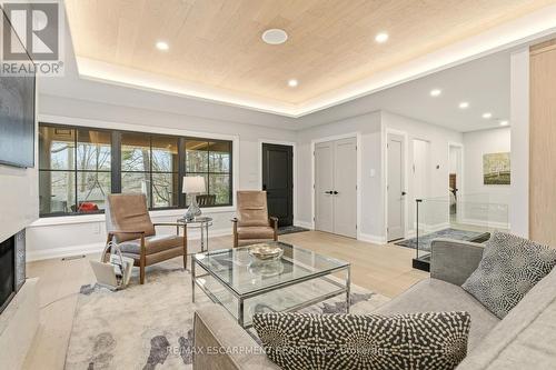 759 Shadeland Avenue, Burlington, ON - Indoor Photo Showing Living Room
