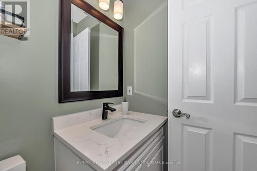 59 Birchbank Crescent, Ottawa, ON - Indoor Photo Showing Bathroom