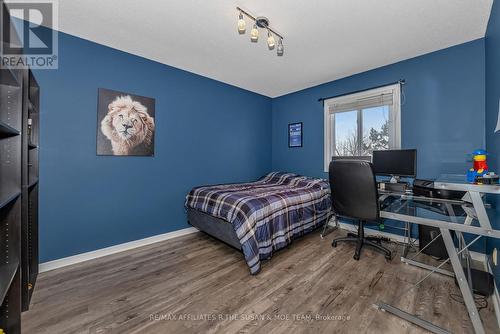 59 Birchbank Crescent, Ottawa, ON - Indoor Photo Showing Bedroom