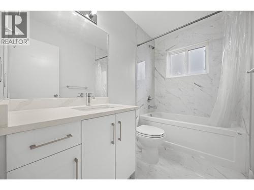245 Adventure Road, Kelowna, BC - Indoor Photo Showing Bathroom