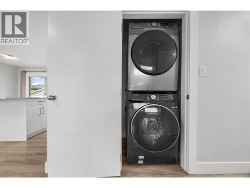 245 Adventure Road, Kelowna, BC - Indoor Photo Showing Laundry Room