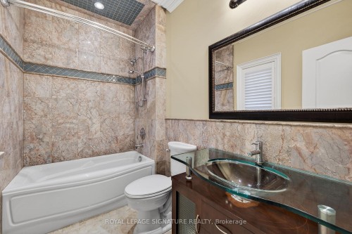 26 Alai Circle, Markham, ON - Indoor Photo Showing Bathroom