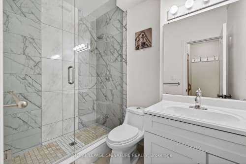 26 Alai Circle, Markham, ON - Indoor Photo Showing Bathroom