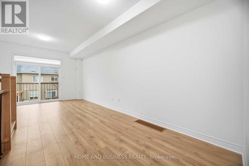 29 - 2410 Woodstock Trail, Oakville, ON - Indoor Photo Showing Other Room